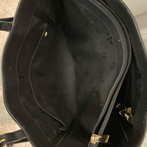 TORY BURCH Leather York Buckle Tote (Black) - Picture 4 of 8